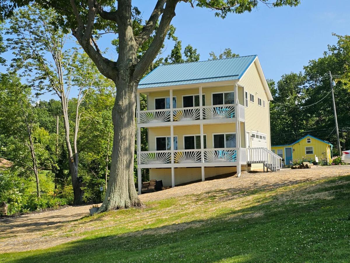 Tree-Top Lake-Front Cottage Madison Esterno foto